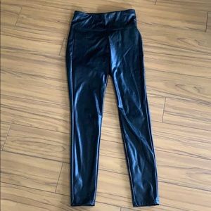 Fake leather leggings